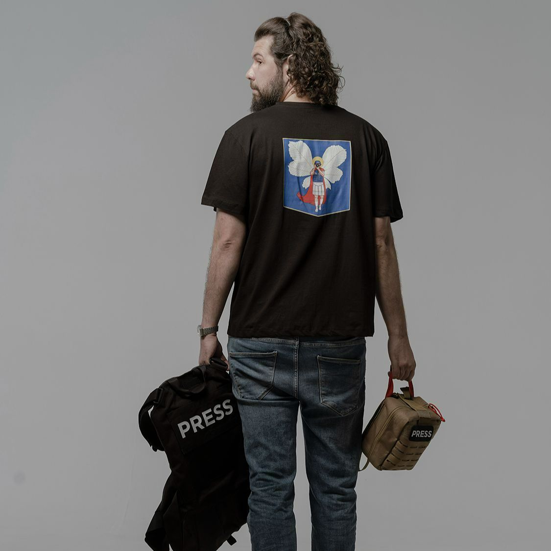 MEN’S T-SHIRT “SAINT JOURNALIST” 